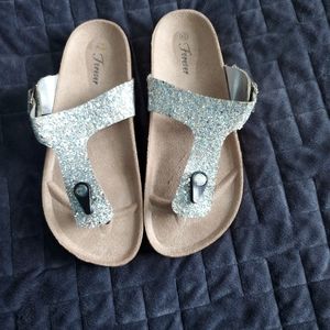 Forever brand womens sandals. NWOT